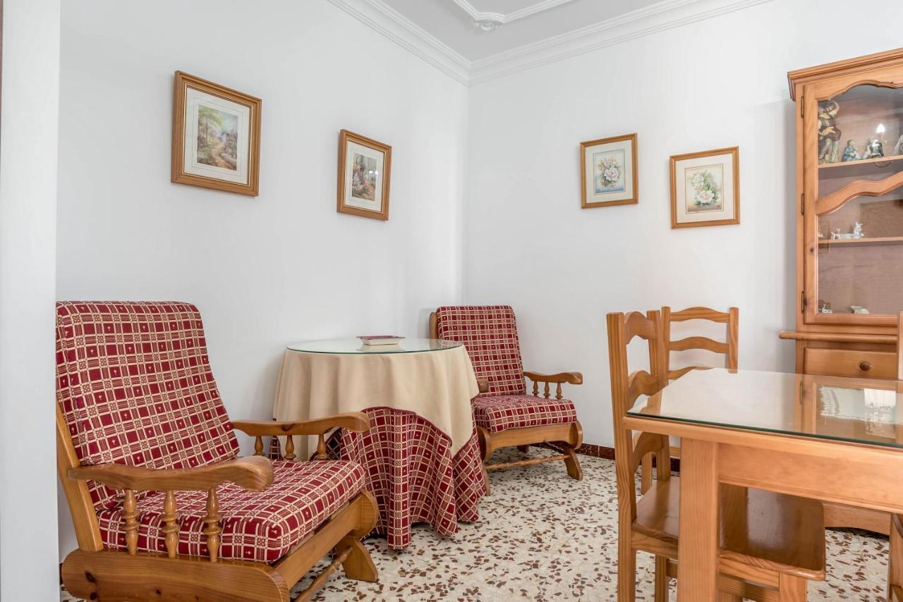 Piso Carmen Solo Familias Apartment *